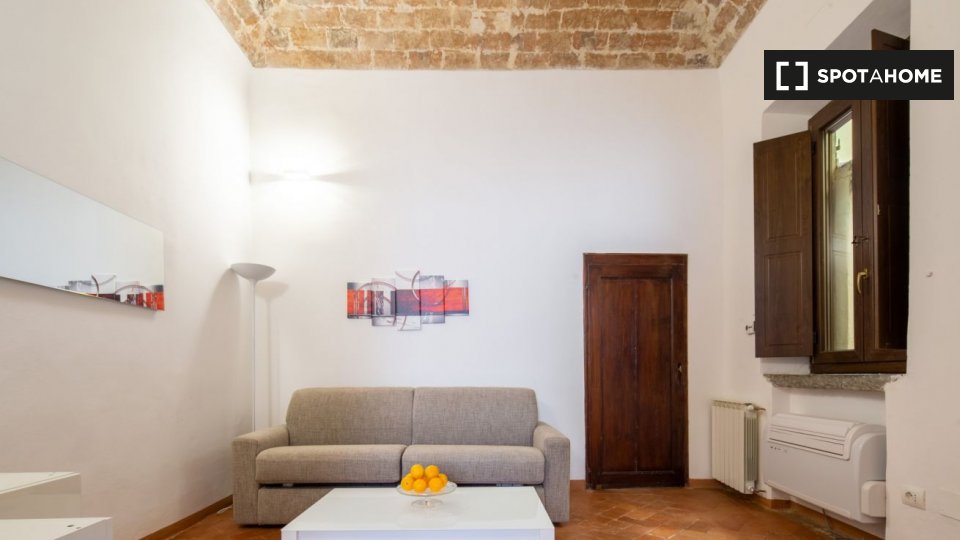 Immagine 5 di Appartamento in affitto  in Via dell'Anguillara a Firenze