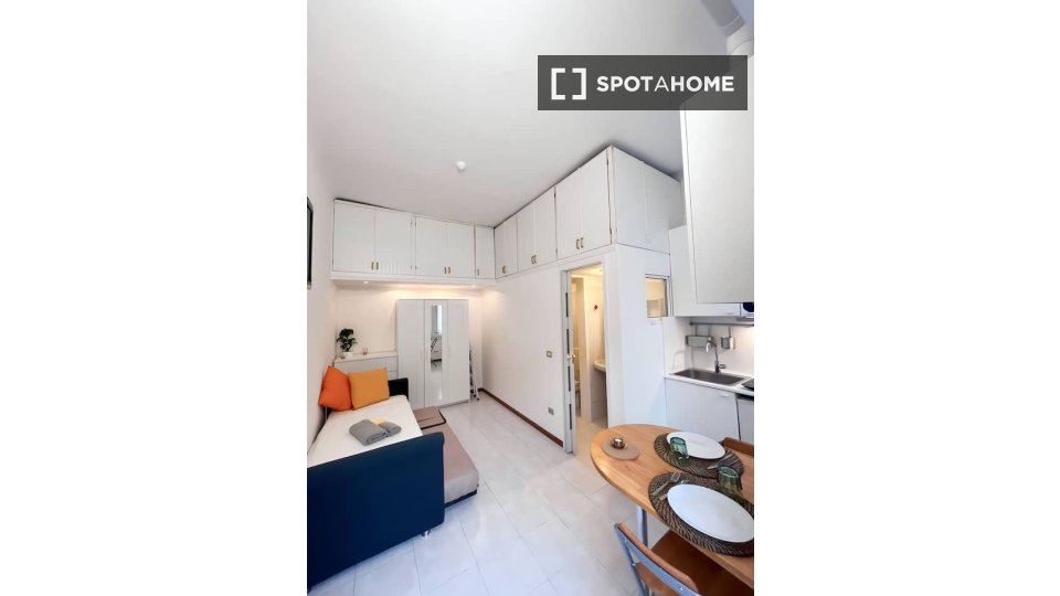 Immagine 7 di Ufficio in affitto  in Via Rubens a Milano