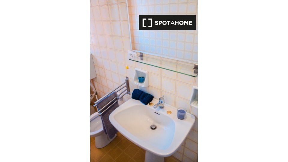 Immagine 10 di Camera condivisa in affitto  in Corso Regina Margherita a Torino