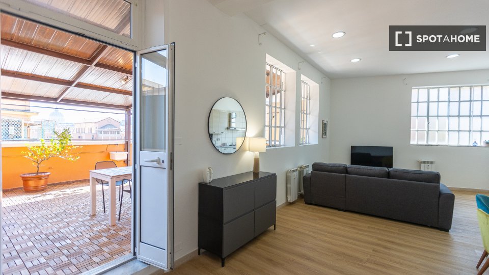 Immagine 13 di Appartamento in affitto  in Via Premuda a Roma