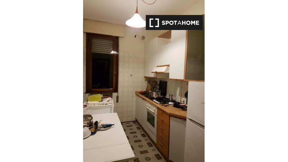 Immagine 2 di Camera condivisa in affitto  in Via Guido Puchetti a Padova