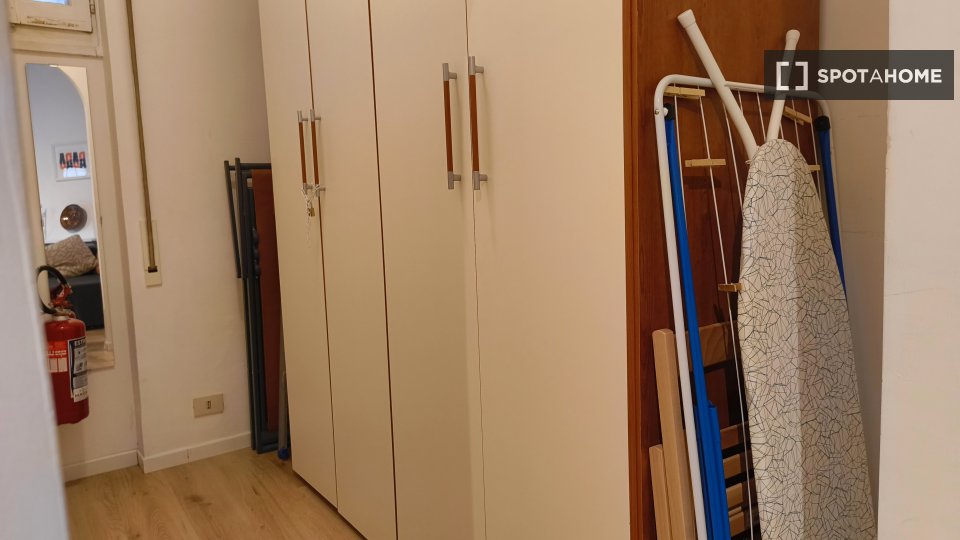 Immagine 18 di Ufficio in affitto  in Via Giovanni De Calvi, 00151 Roma RM, Italy a Roma