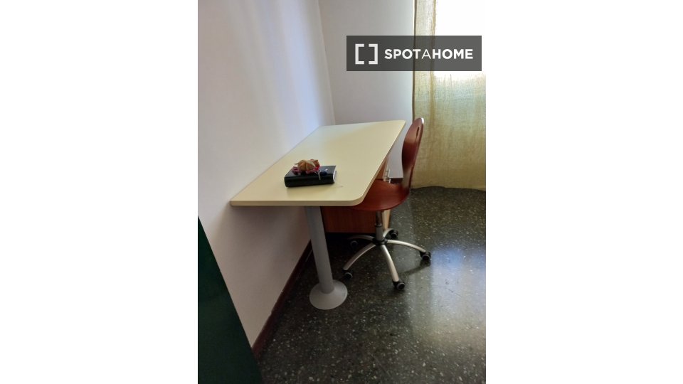 Immagine 16 di Camera condivisa in affitto  in Corso Aldo Gastaldi a Genova