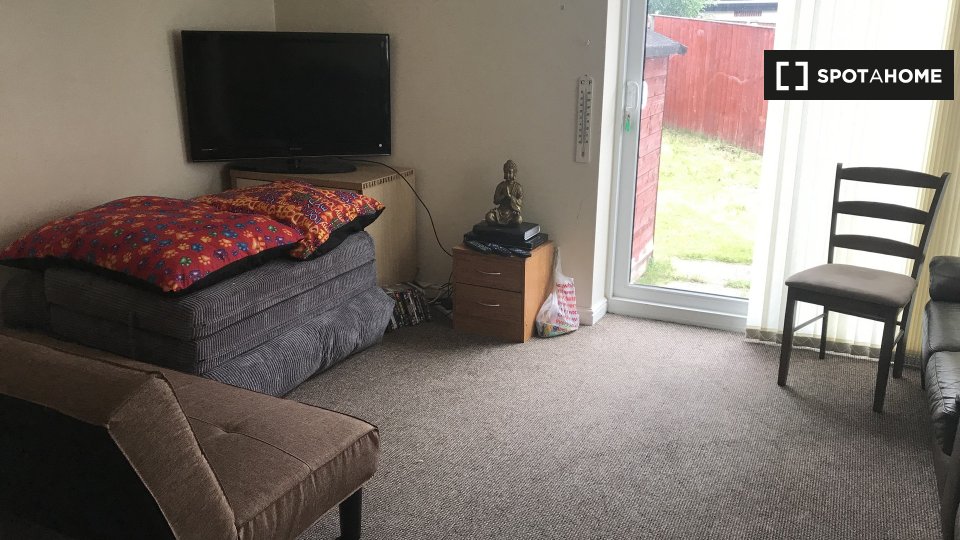 Immagine 16 di Camera condivisa in affitto  in Oakford Cl a 