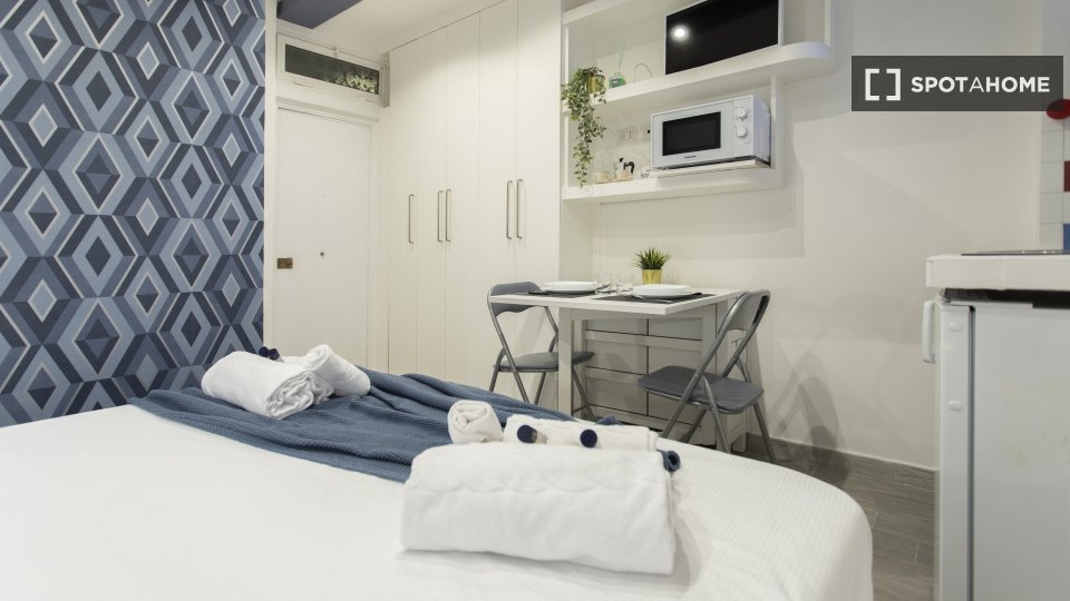 Immagine 6 di Ufficio in affitto  in Via della Lungarina a Roma