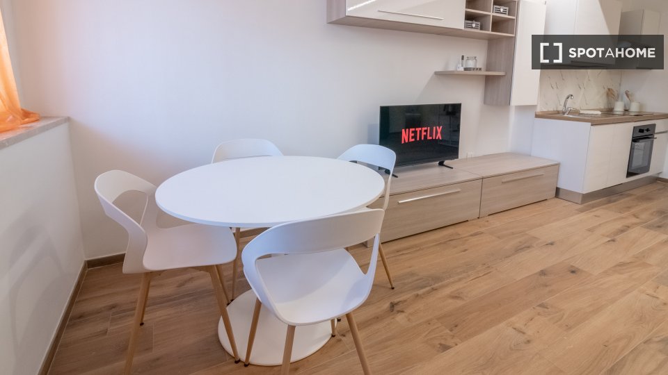 Immagine 14 di Ufficio in affitto  in Via Maria Malibran a Firenze