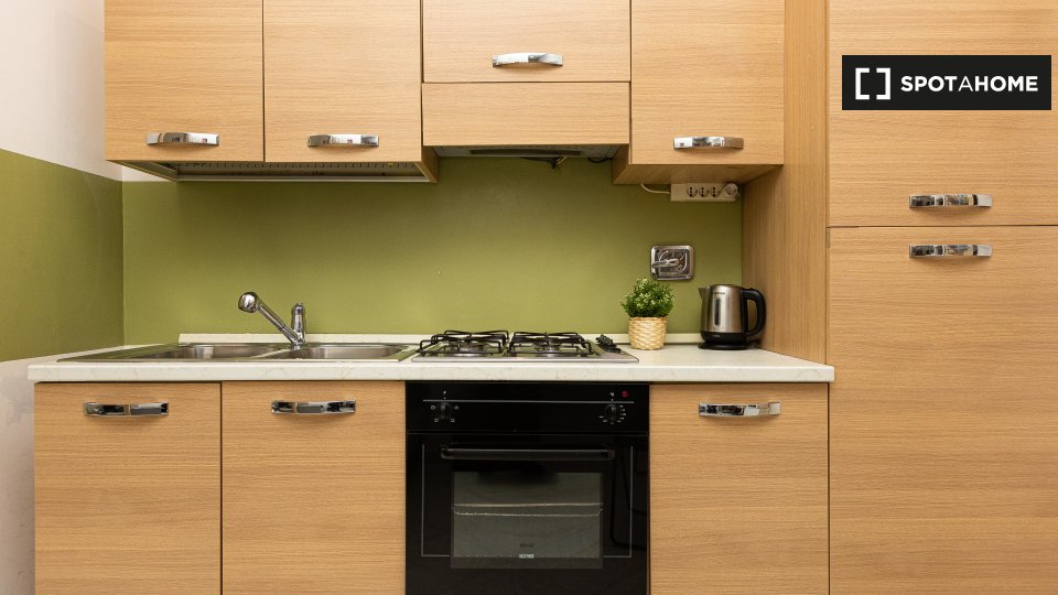 Immagine 5 di Appartamento in affitto  in Via Raimondo Montecuccoli a Roma