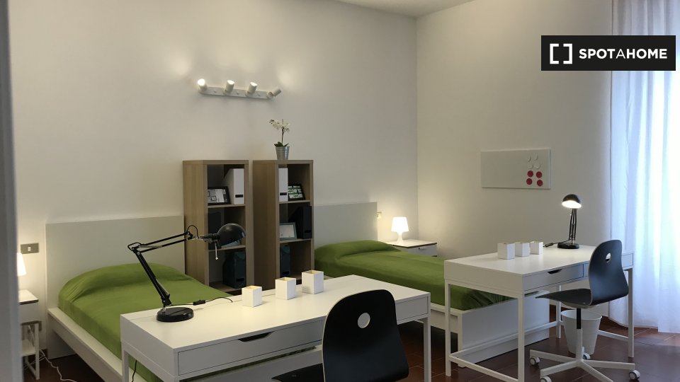 Immagine 4 di Camera condivisa in affitto  in Viale Bligny a Milano