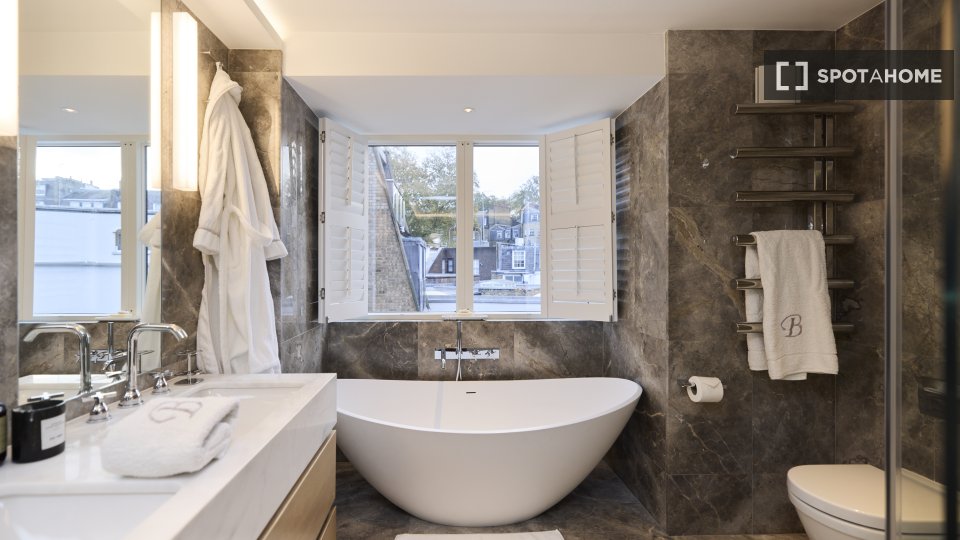 Immagine 13 di Appartamento in affitto  in William Mews a 