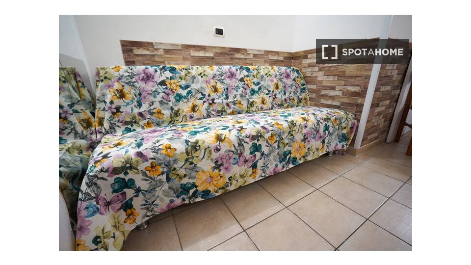 Immagine 13 di Ufficio in affitto  in Via Voghera a Roma