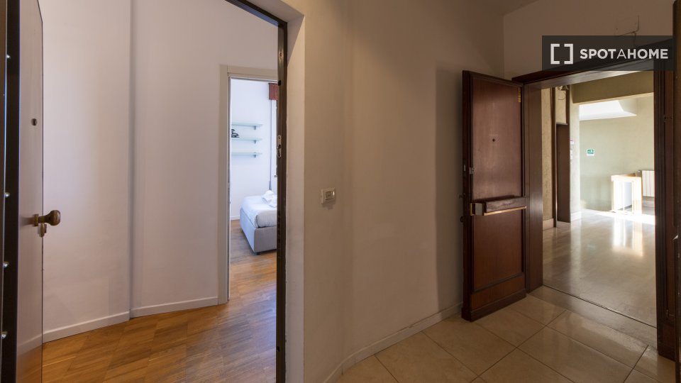 Immagine 13 di Ufficio in affitto  in Viale Angelo Masini a Bologna