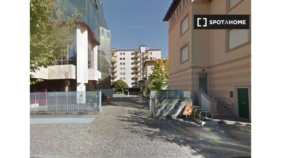 Immagine 9 di Camera condivisa in affitto  in Via Antonio Rosmini a Trento