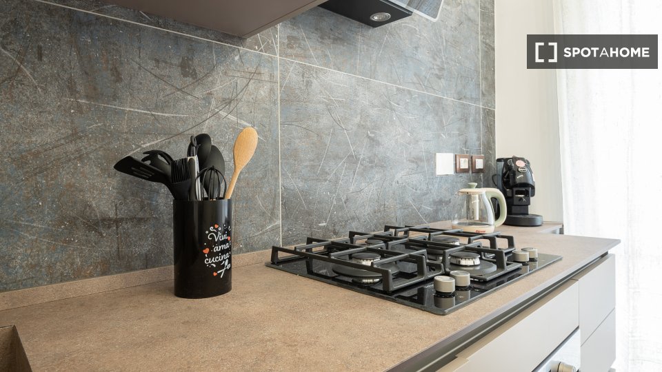 Immagine 14 di Appartamento in affitto  in Via Satrico a Roma