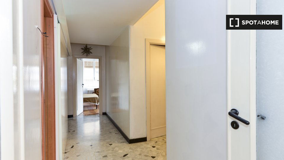 Immagine 6 di Camera condivisa in affitto  in Via Livorno, 00162 Roma RM, Italy a Roma