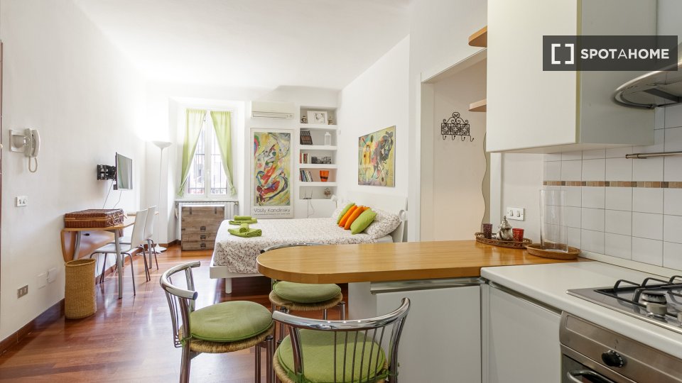 Immagine 1 di Ufficio in affitto  in Ripa di Porta Ticinese a Milano