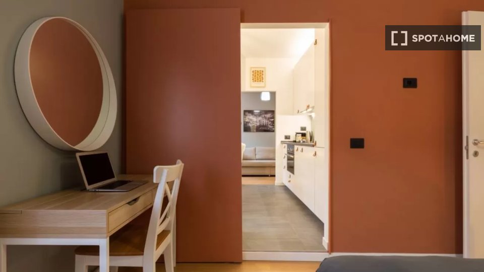 Immagine 10 di Appartamento in affitto  in Via Lario a Milano