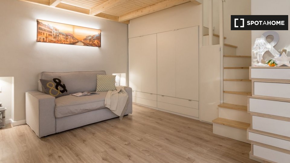 Immagine 1 di Ufficio in affitto  in Ripa di Porta Ticinese a Milano