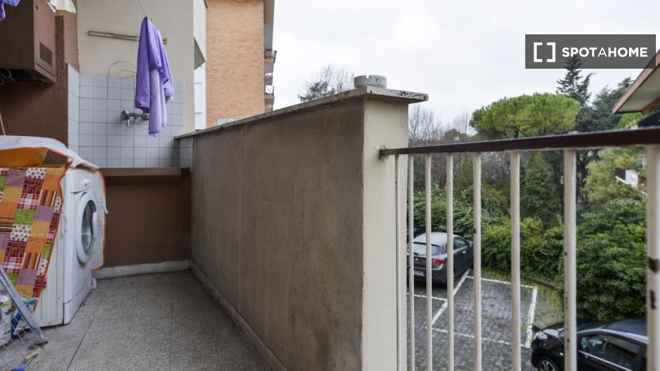 Immagine 19 di Camera condivisa in affitto  in Viale Egeo, 00144 Roma RM, Italy a Roma