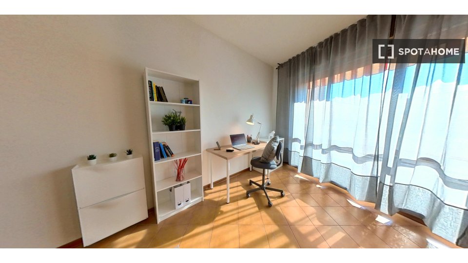 Immagine 12 di Camera condivisa in affitto  in via Piovese a Padova