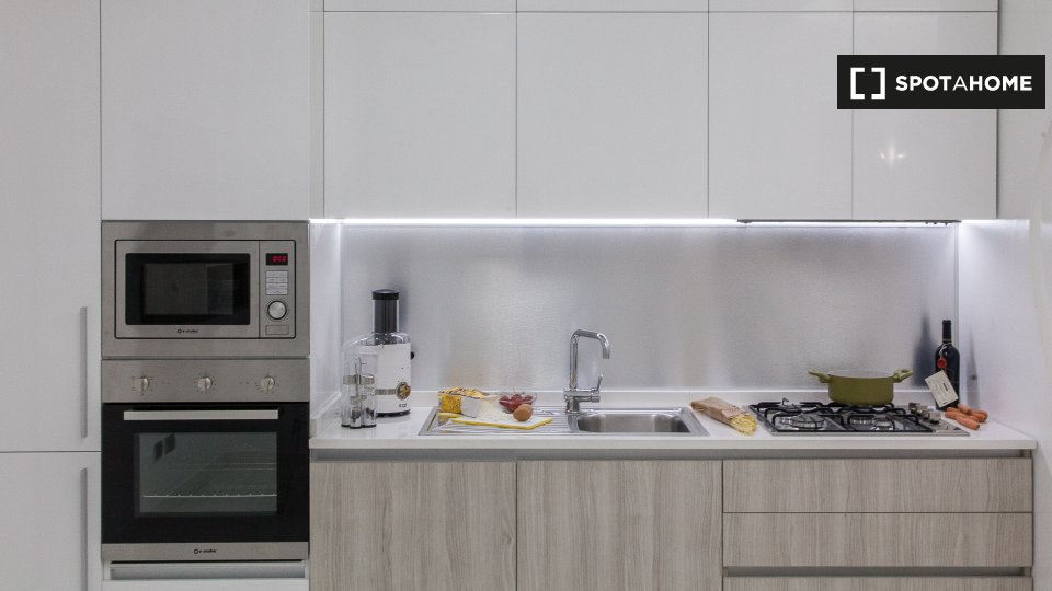 Immagine 12 di Appartamento in affitto  in Via Cesare Battisti, 00187 Roma RM, Italy a Roma