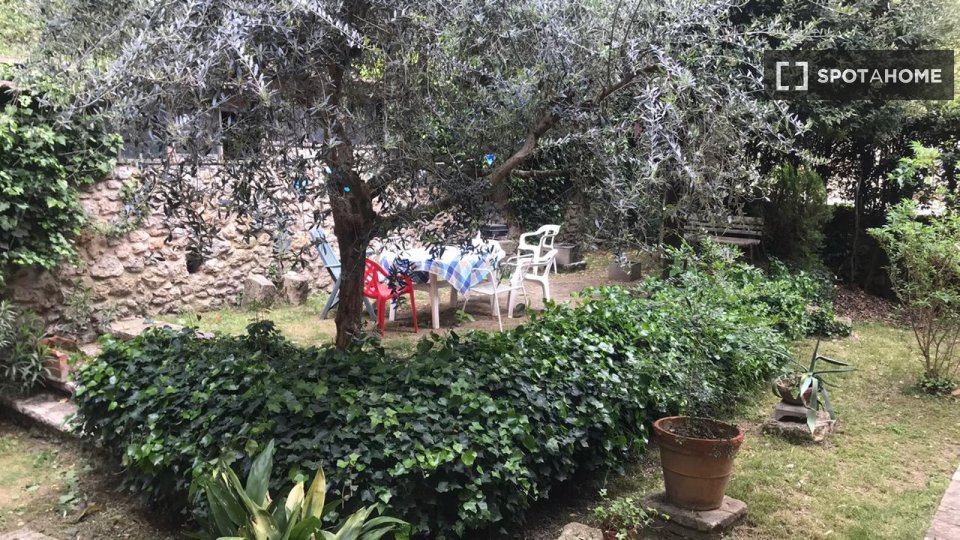 Immagine 12 di Camera condivisa in affitto  in Via del Beato Egidio a Perugia