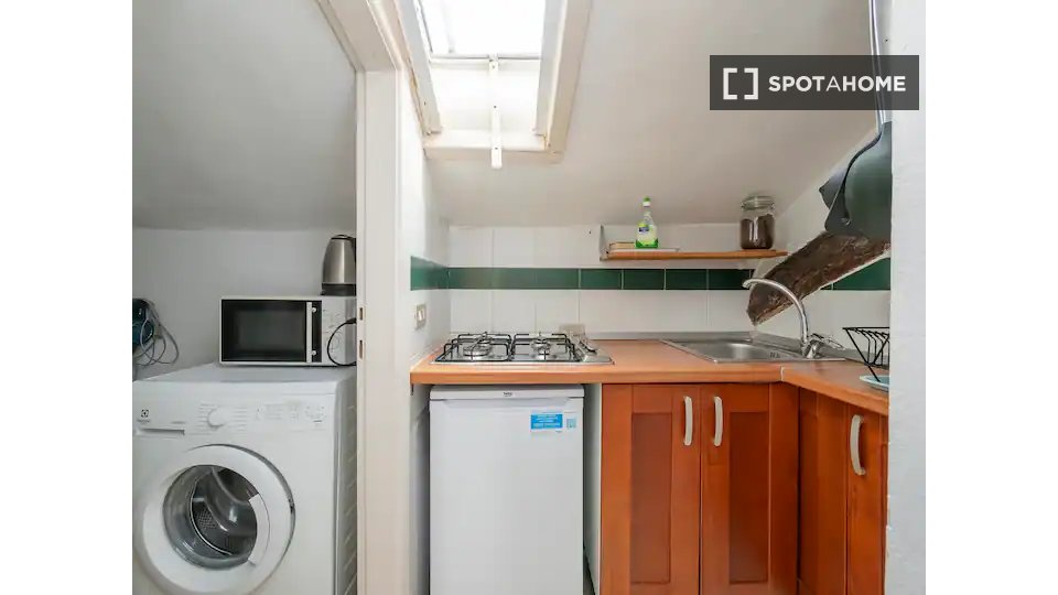 Immagine 12 di Ufficio in affitto  in Via Pietro Custodi a Milano