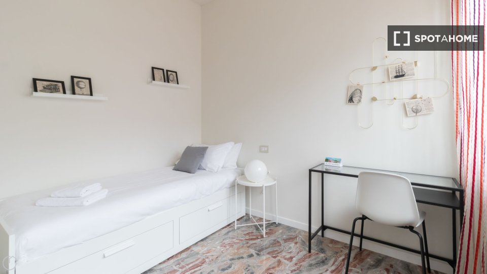 Immagine 16 di Appartamento in affitto  in Via Plinio a Milano