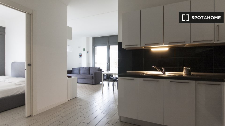 Immagine 2 di Appartamento in affitto  in Via Bruno Maderna a Milano