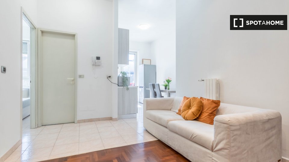 Immagine 6 di Camera condivisa in affitto  in Via Guido Guarini Matteucci a Milano