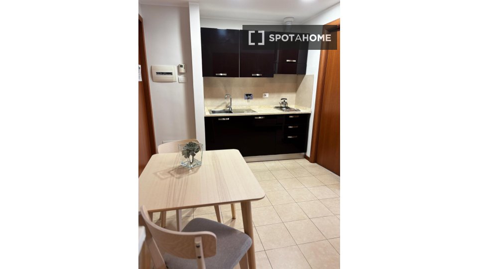 Immagine 11 di Ufficio in affitto  in Via Prenestina a Roma