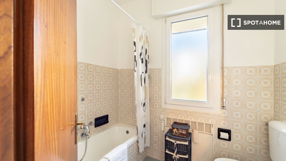 Immagine 10 di Appartamento in affitto  in Via della Barca a Bologna