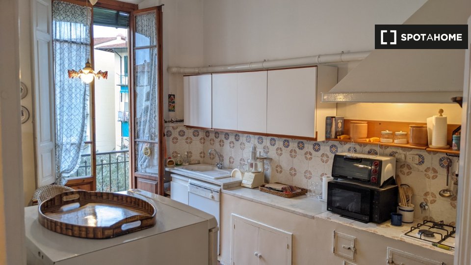 Immagine 4 di Camera condivisa in affitto  in Via Cesare Guasti a Firenze