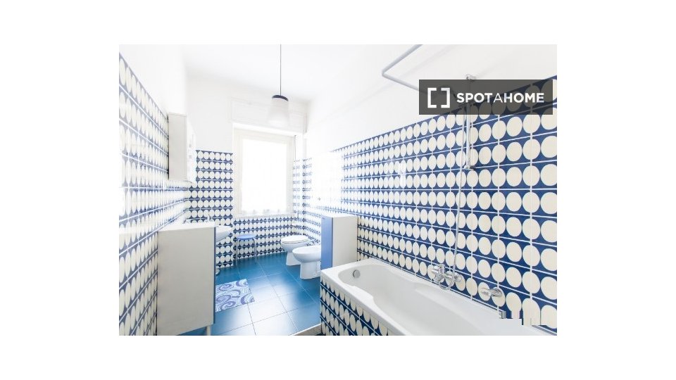 Immagine 7 di Camera condivisa in affitto  in Via dei Giudicati n a Cagliari