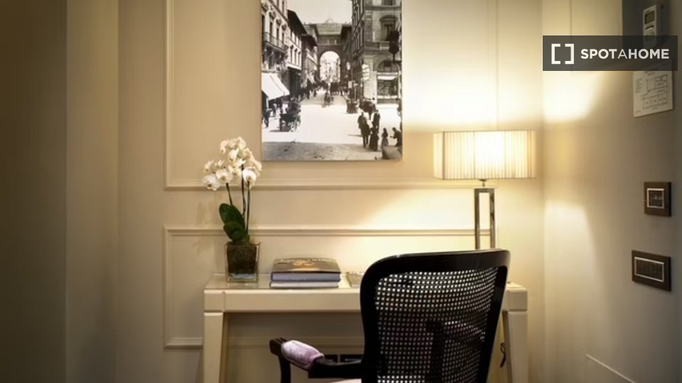 Immagine 4 di Camera condivisa in affitto  in Via dei Brunelleschi a Firenze