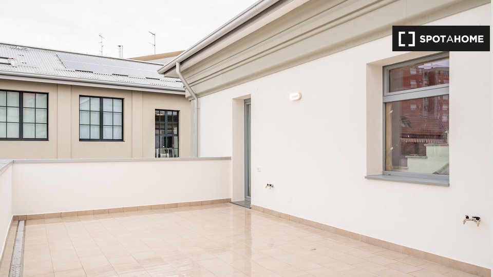 Immagine 17 di Camera condivisa in affitto  in Viale Monza a Milano