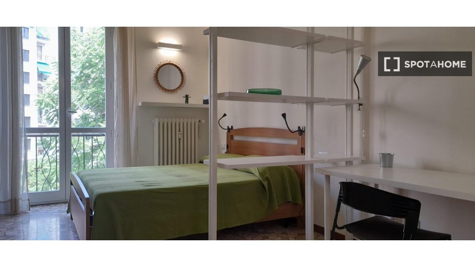 Immagine 14 di Ufficio in affitto  in Via Giambellino a Milano