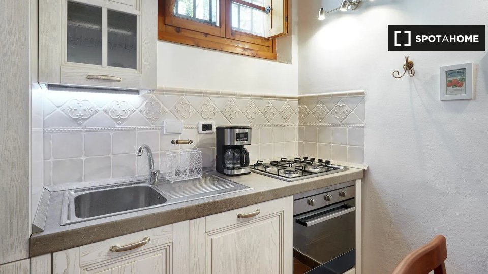 Immagine 12 di Appartamento in affitto  in Via Romana a Firenze