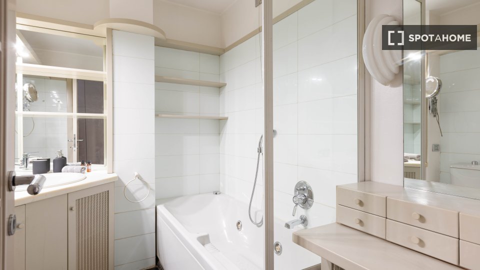 Immagine 5 di Appartamento in affitto  in Via Giacomo Mellerio a Milano