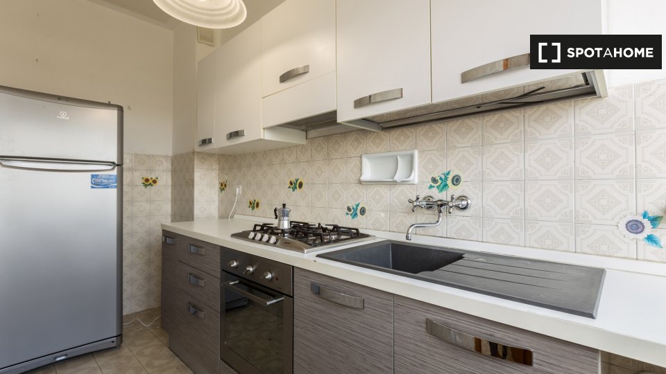 Immagine 5 di Camera condivisa in affitto  in Via Massimo Gorki a Bologna