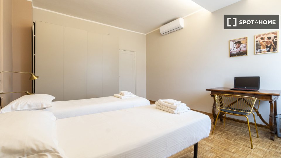 Immagine 17 di Appartamento in affitto  in Via Giovanni Amendola a Bologna