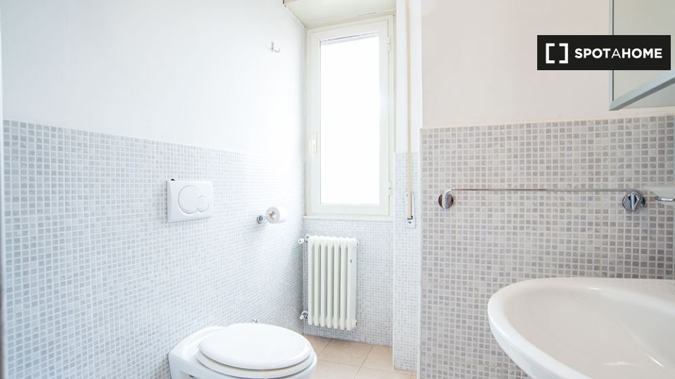 Immagine 13 di Ufficio in affitto  in Via Prenestina a Roma