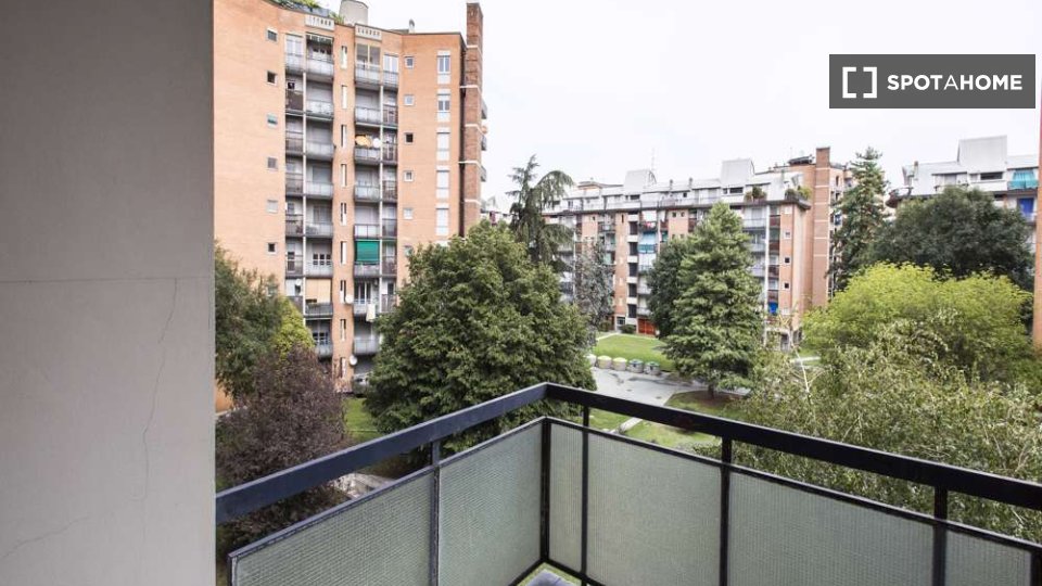 Immagine 10 di Camera condivisa in affitto  in Via dei Mandorli Milan a Monza