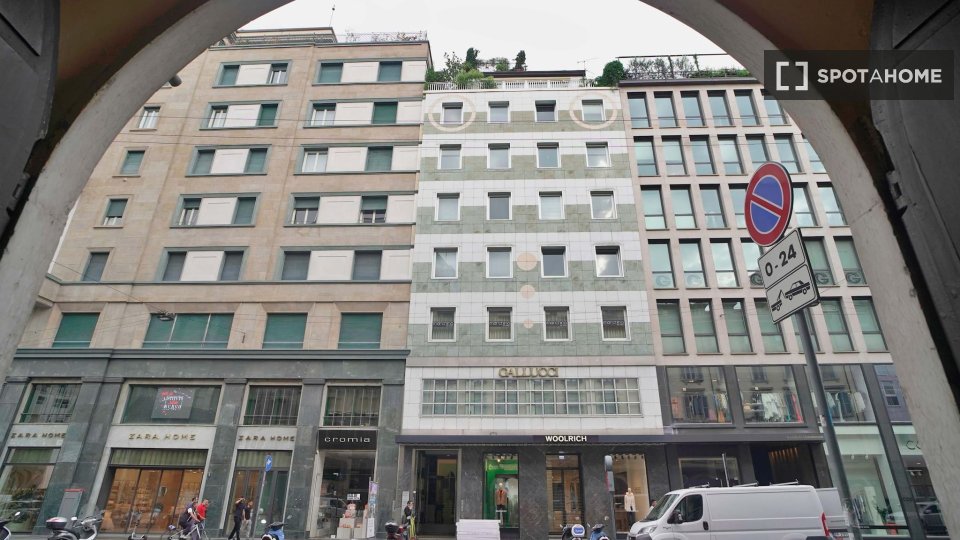 Immagine 14 di Appartamento in affitto  in Corso Venezia a Milano