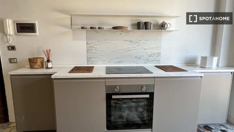 Immagine 13 di Camera condivisa in affitto  in Giovanni Maria a Milano