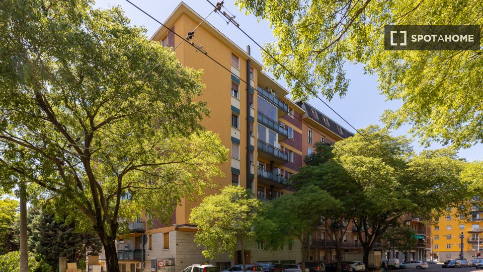 Immagine 15 di Appartamento in affitto  in Via Genova a Bologna