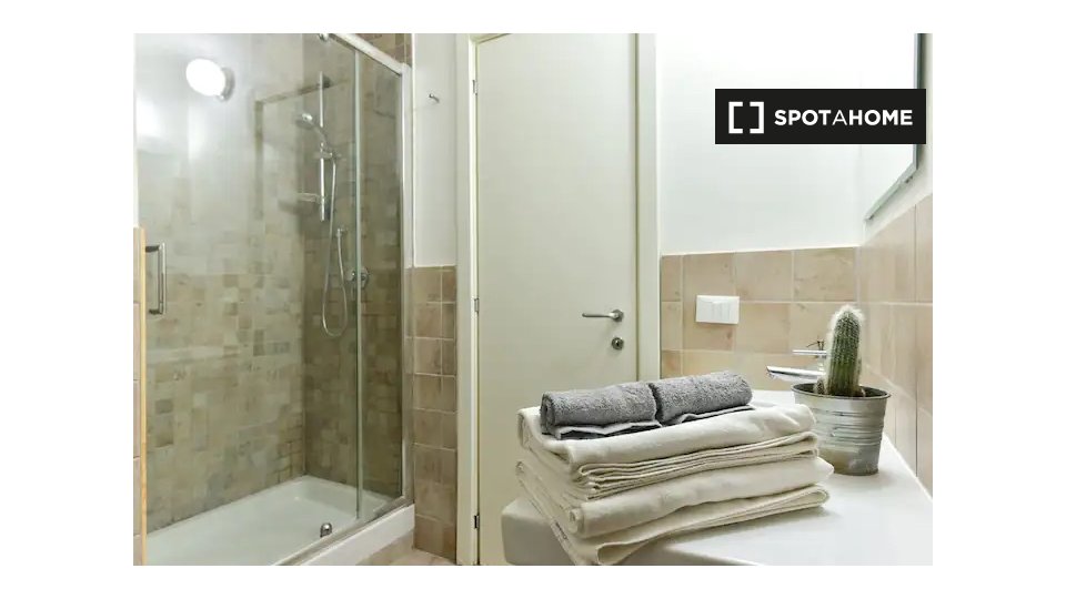 Immagine 14 di Appartamento in affitto  in Via dei Sabelli a Roma