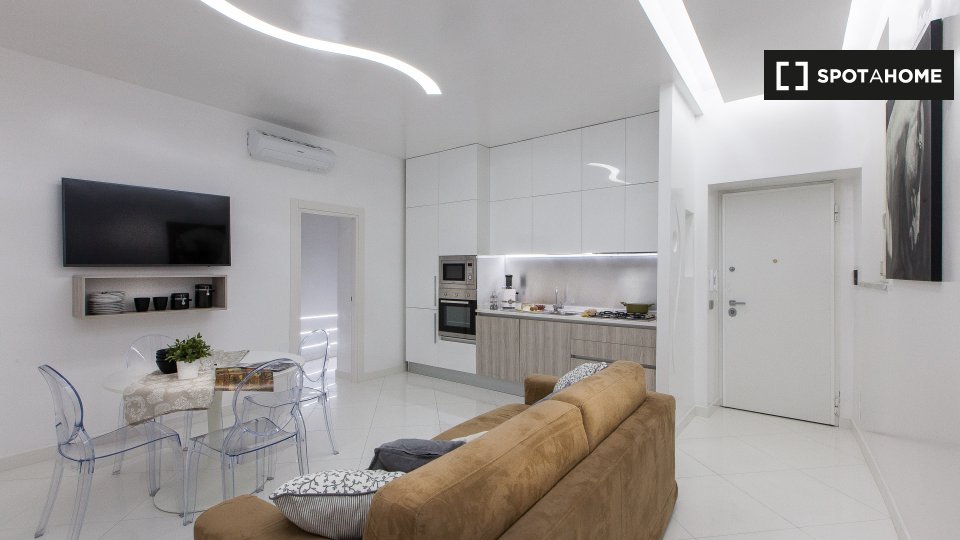 Immagine 1 di Appartamento in affitto  in Via Cesare Battisti, 00187 Roma RM, Italy a Roma