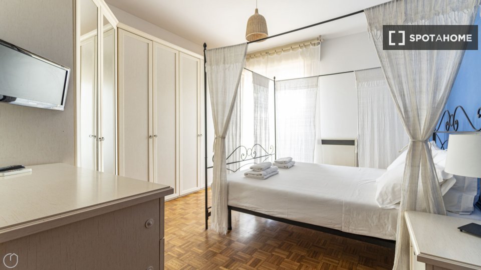 Immagine 8 di Appartamento in affitto  in Via Duccio di Boninsegna a Bologna