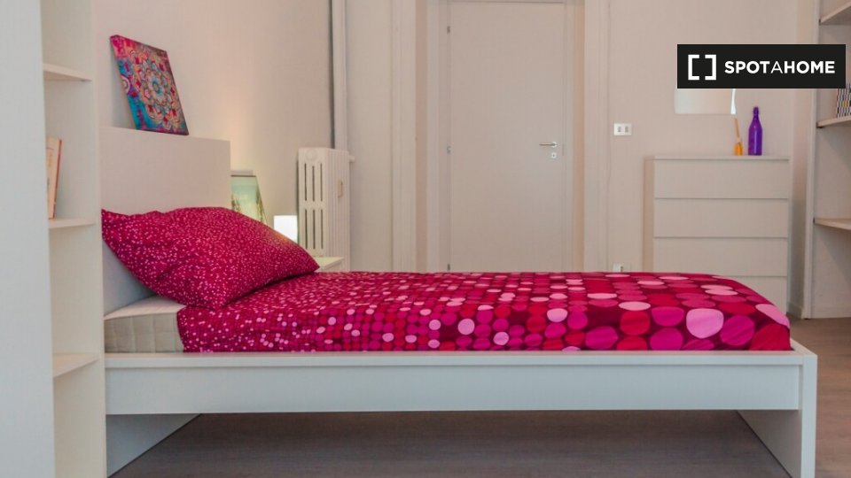 Immagine 6 di Camera condivisa in affitto  in Piazza Emanuele Filiberto a Torino