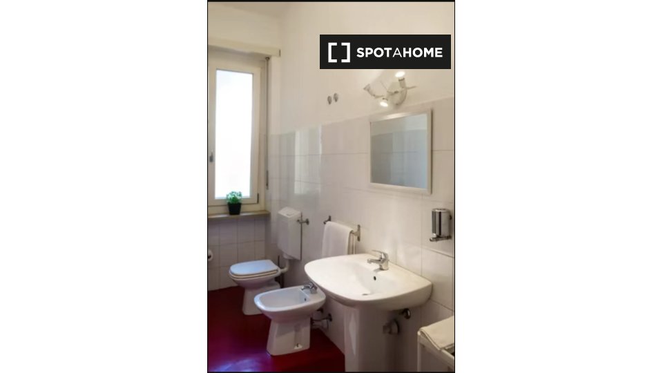 Immagine 12 di Camera condivisa in affitto  in Corso Massimo d'Azeglio a Torino